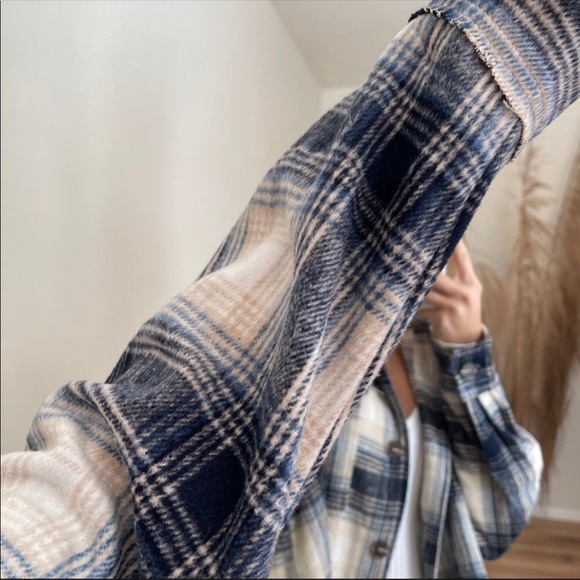 🆕🔄 Reposh Grace Distressed Plaid Jacket | Navy - Picture 8 of 10